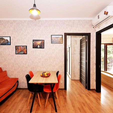 Apartment Art Django Old Avlabari Tbilisi ภายนอก รูปภาพ